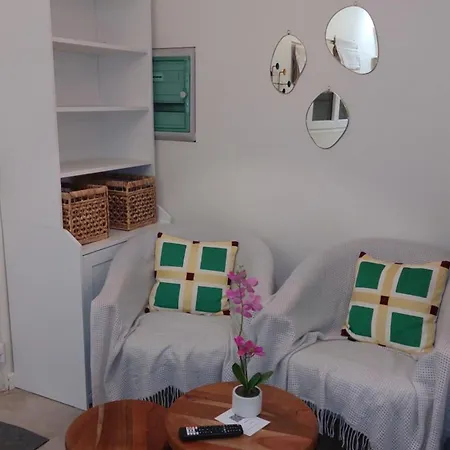 Cocon Confort Avec Parking Gratuit 아파트